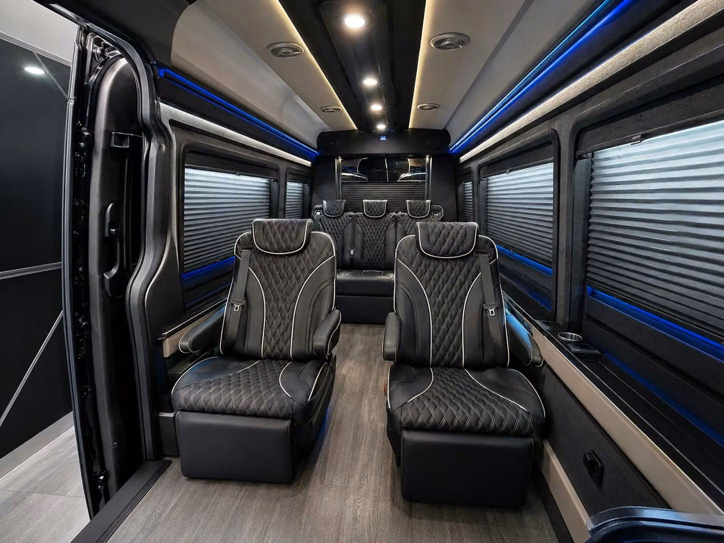 sports team airport transportation serving eugene and lane county